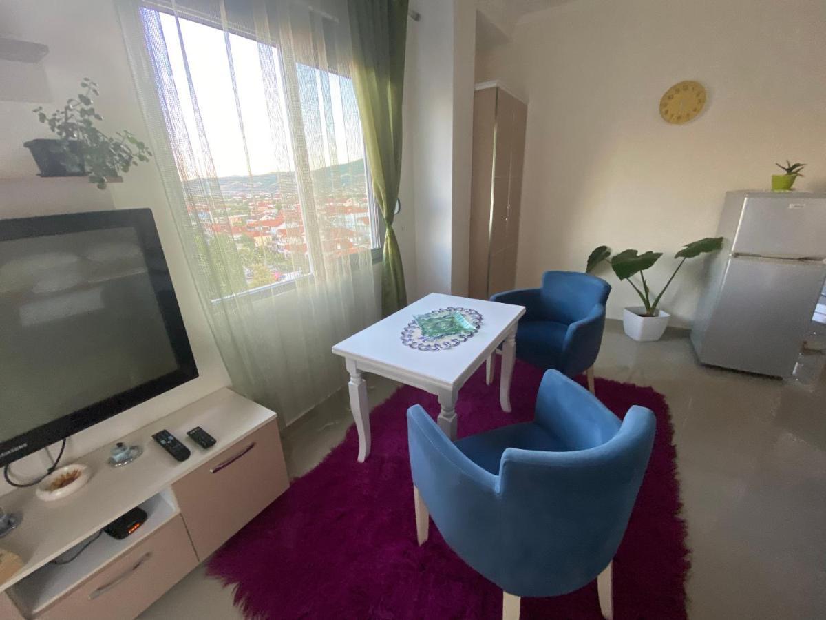 Guest'S Apartament Pogradec Buitenkant foto