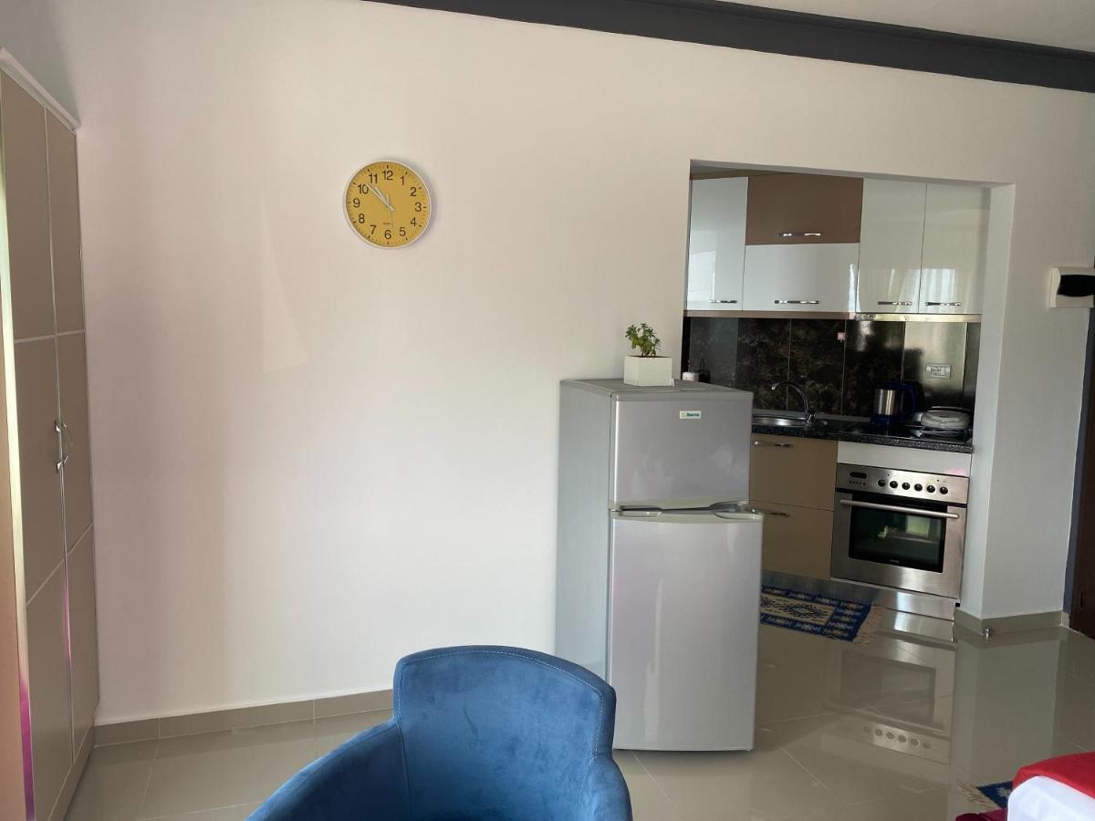 Guest'S Apartament Pogradec Buitenkant foto