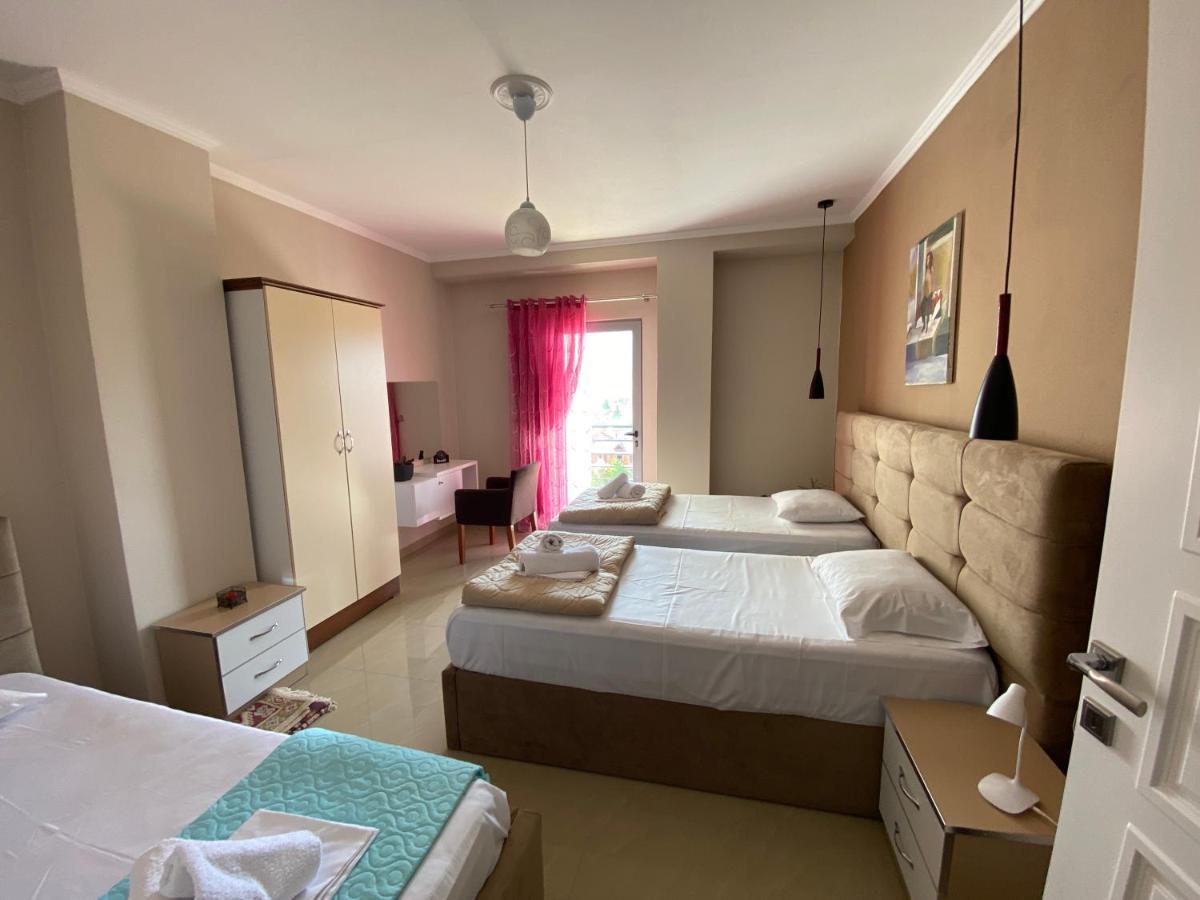 Guest'S Apartament Pogradec Buitenkant foto