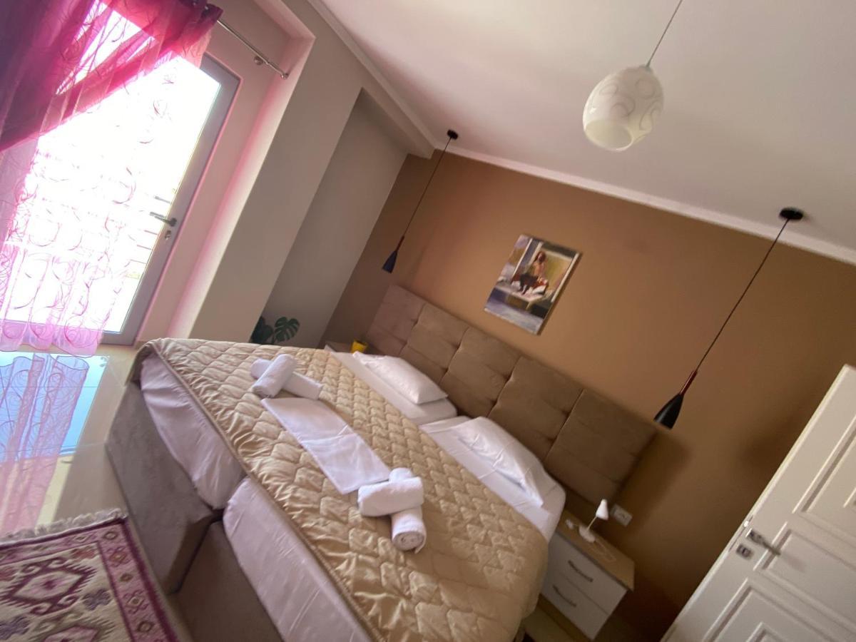 Guest'S Apartament Pogradec Buitenkant foto