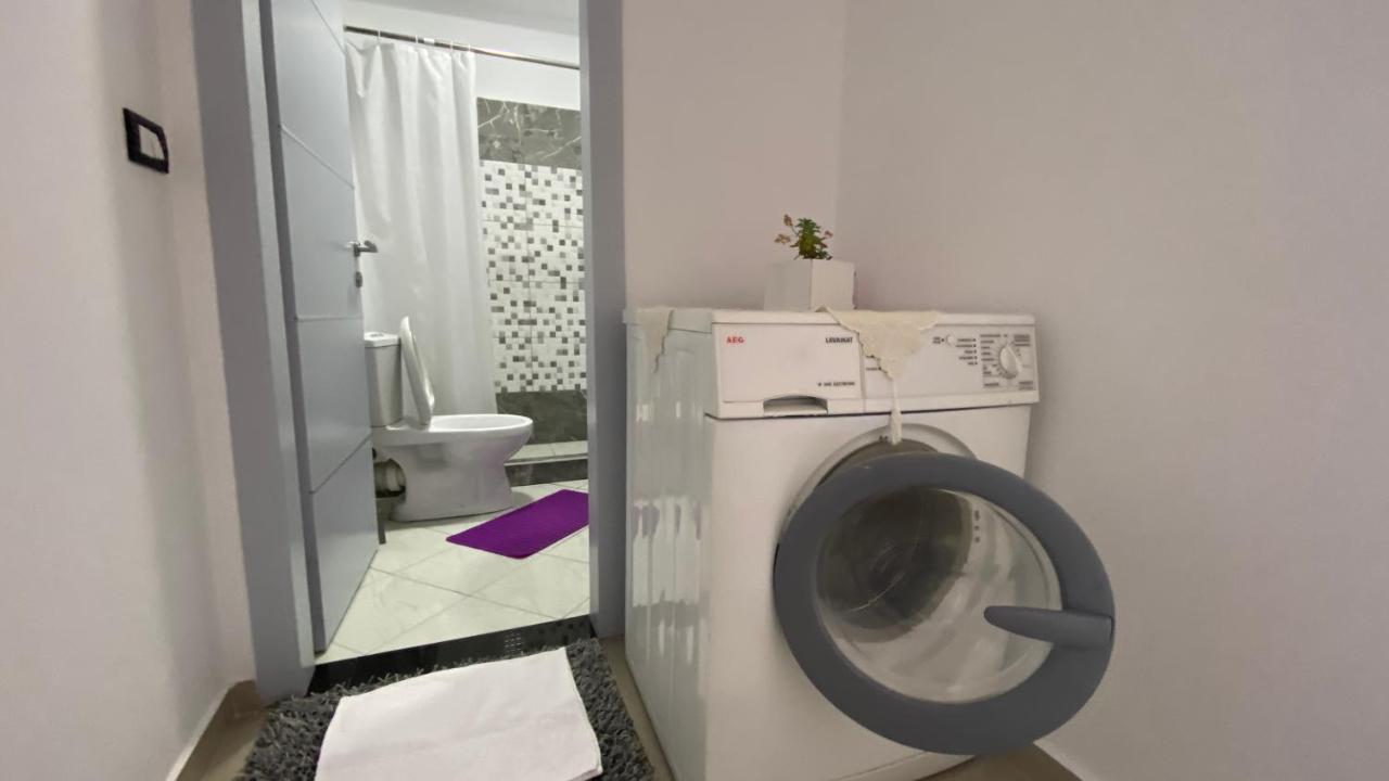 Guest'S Apartament Pogradec Buitenkant foto