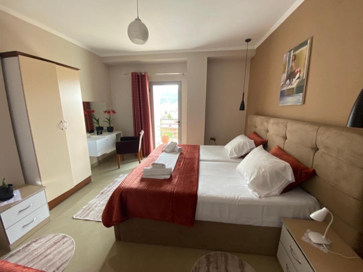 Guest'S Apartament Pogradec Buitenkant foto